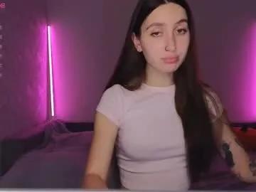 kikkymii from Chaturbate