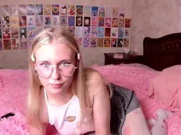 kittyswettyy from Chaturbate