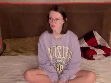 Try amazing escort Latoriacosner latoriacosner from Chaturbate