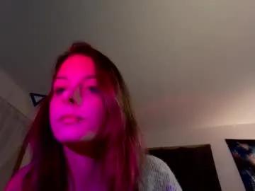 lilsirens11ut from Chaturbate