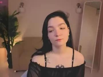 linda_sweetiest from Chaturbate