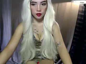 linkingqueens from Chaturbate