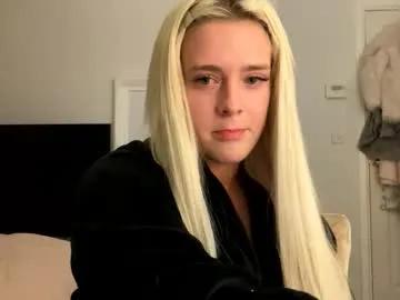 littleblonde010 from Chaturbate