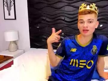 lucian_mills from Chaturbate