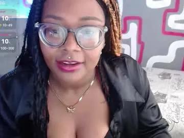 luciana_moraine from Chaturbate
