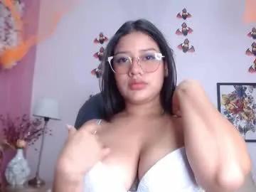 lucianaa05 from Chaturbate