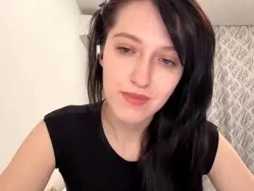 lucibeveridge from Chaturbate