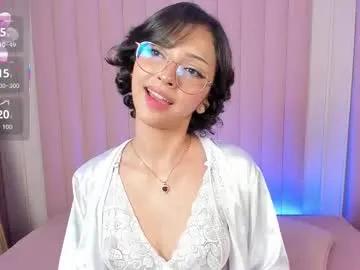 lyalee_ from Chaturbate