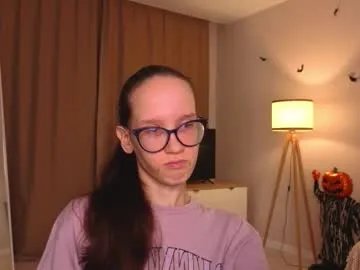 lynettebails from Chaturbate