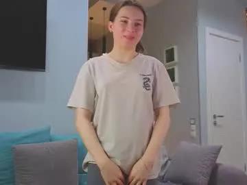 Cute Maydacarls wants you to fuck her body now maydacarls from Chaturbate