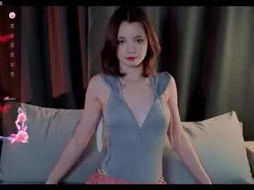 Watch hot model Mil_kiss mil_kiss from Chaturbate