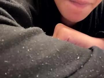 mommyyliyahh25 from Chaturbate