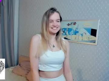 Discover dirty camslut Moonperedz moonperedz from Chaturbate