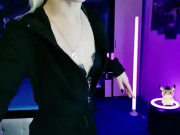 naomihita from Chaturbate