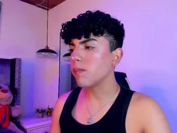 Explore dirty camslut Niick_twink niick_twink from Chaturbate
