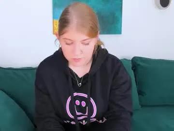 peachybloom from Chaturbate