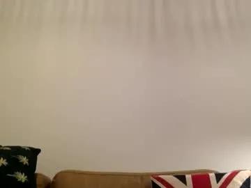 pineappleice93 from Chaturbate