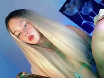 Naked Pretty_little_baby28 wants you to fuck zir body now pretty_little_baby28 from Chaturbate