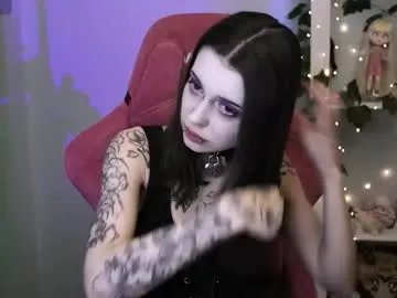 prettybones from Chaturbate