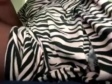 prettypuzzxy from Chaturbate