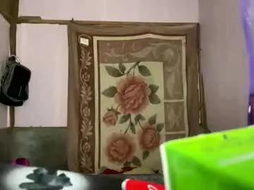 puki_hot from Chaturbate