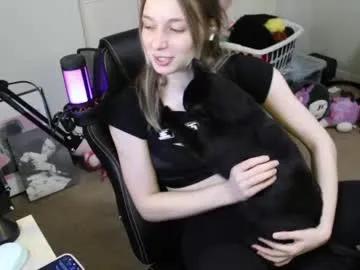 Admire dirty slut Roxiethefox roxiethefox from Chaturbate