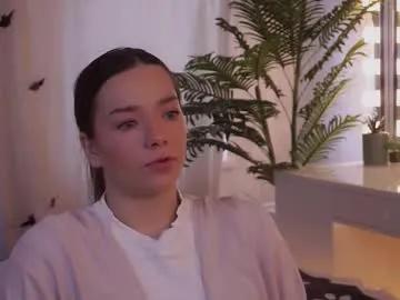 shelbymoravek from Chaturbate