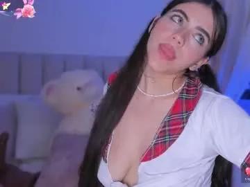 Join Chaturbate's Sofiscott_ sofiscott_ from Chaturbate