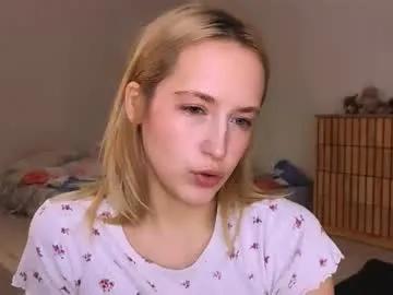 sola_bloom from Chaturbate