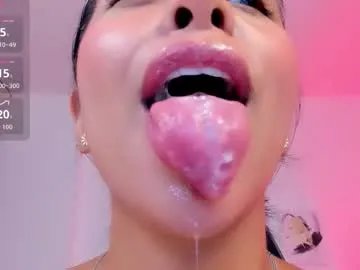 sophierooy from Chaturbate