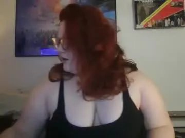 subbyhubbynsexyred from Chaturbate