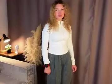 sueholt from Chaturbate