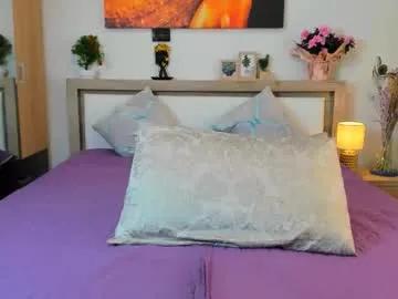 Discover dirty performer Sweetangell69_ sweetangell69_ from Chaturbate