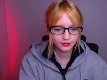 syfer_loon from Chaturbate