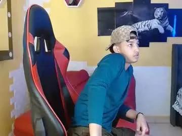 Explore Chaturbate's Taylor_sophie taylor_sophie from Chaturbate