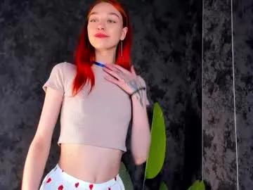 tiny_gless from Chaturbate