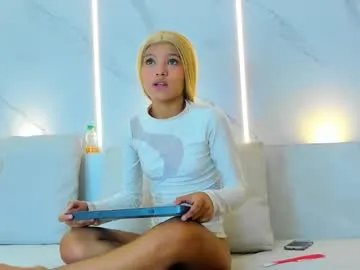 valerith_milan from Chaturbate