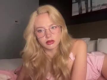 Join Vixenvictoriaa, she wants to masturbate for you vixenvictoriaa from Chaturbate