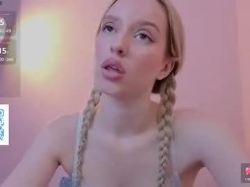 w_olivia_w from Chaturbate