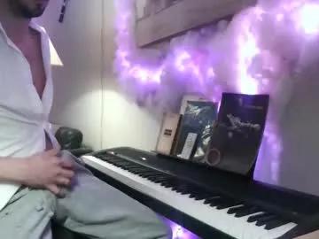 yannsolo8106 from Chaturbate