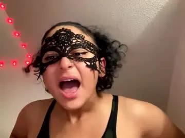 yazzydeleon from Chaturbate