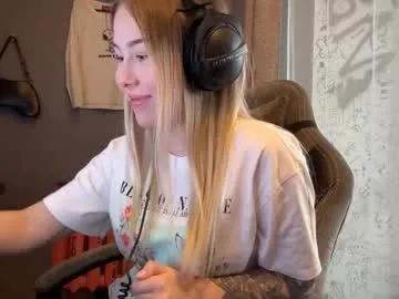 yolondaillovsky from Chaturbate