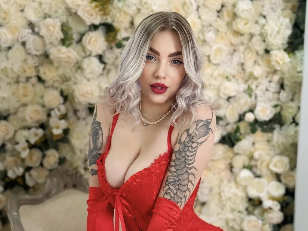 AliceGillberd from LiveJasmin