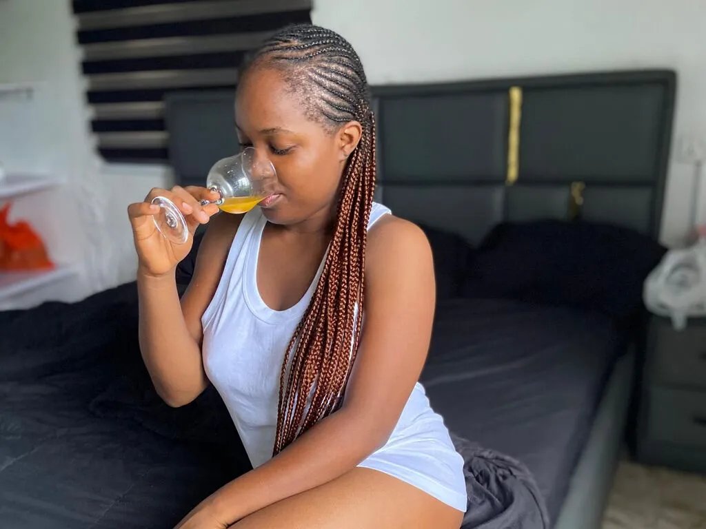 AriyzaFlame from LiveJasmin