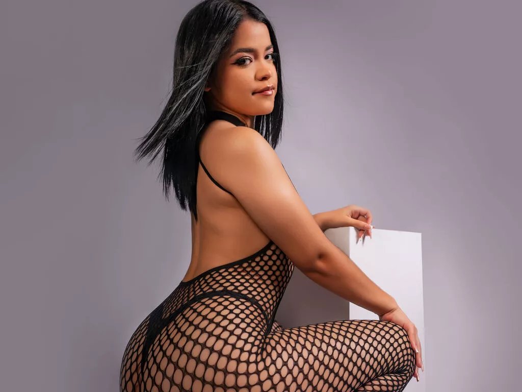 AryCorinne from LiveJasmin