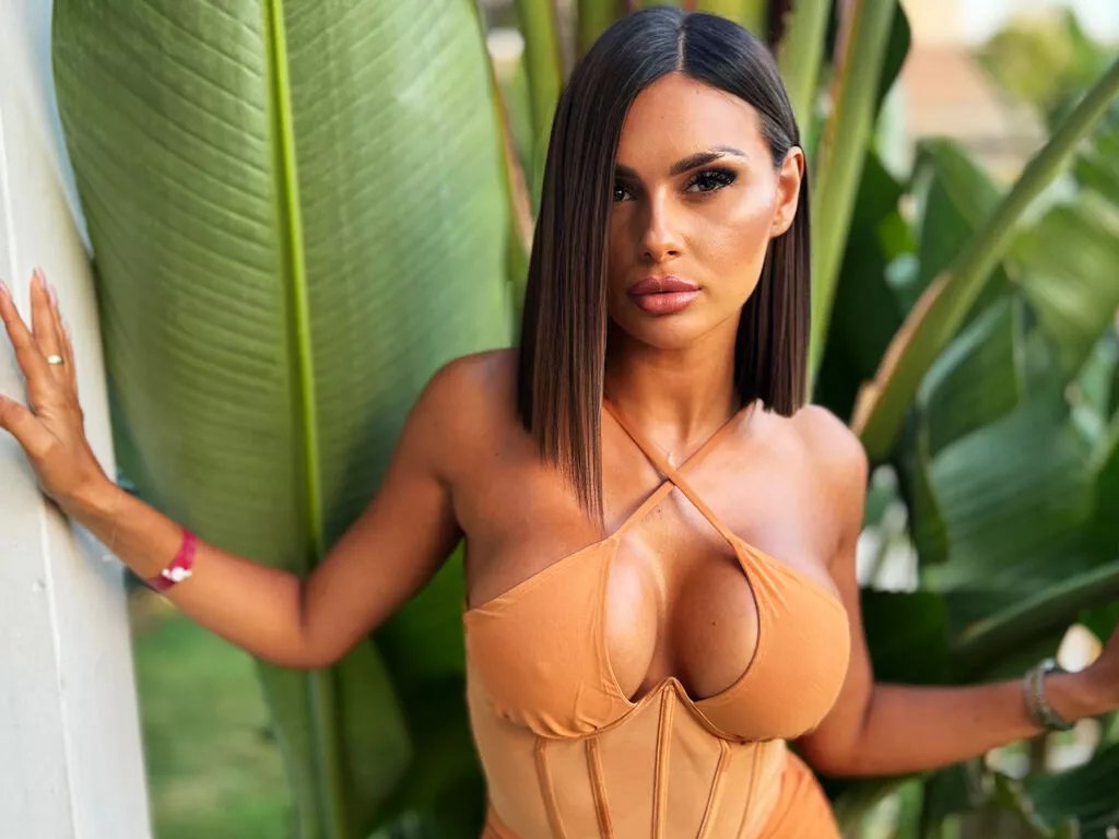 EmilyPortec from LiveJasmin