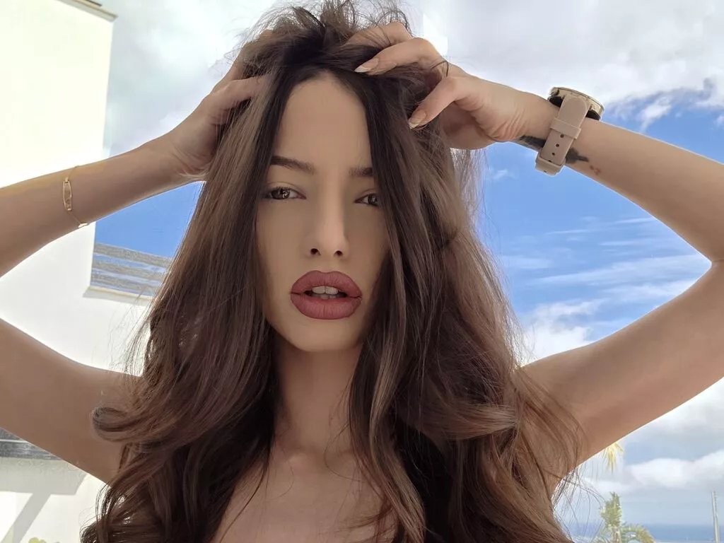 MillaMoore from LiveJasmin