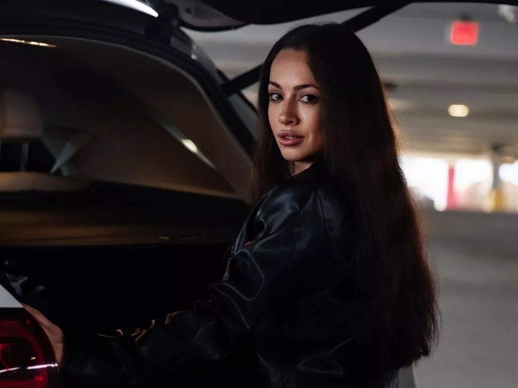 RaqueleGrace from LiveJasmin