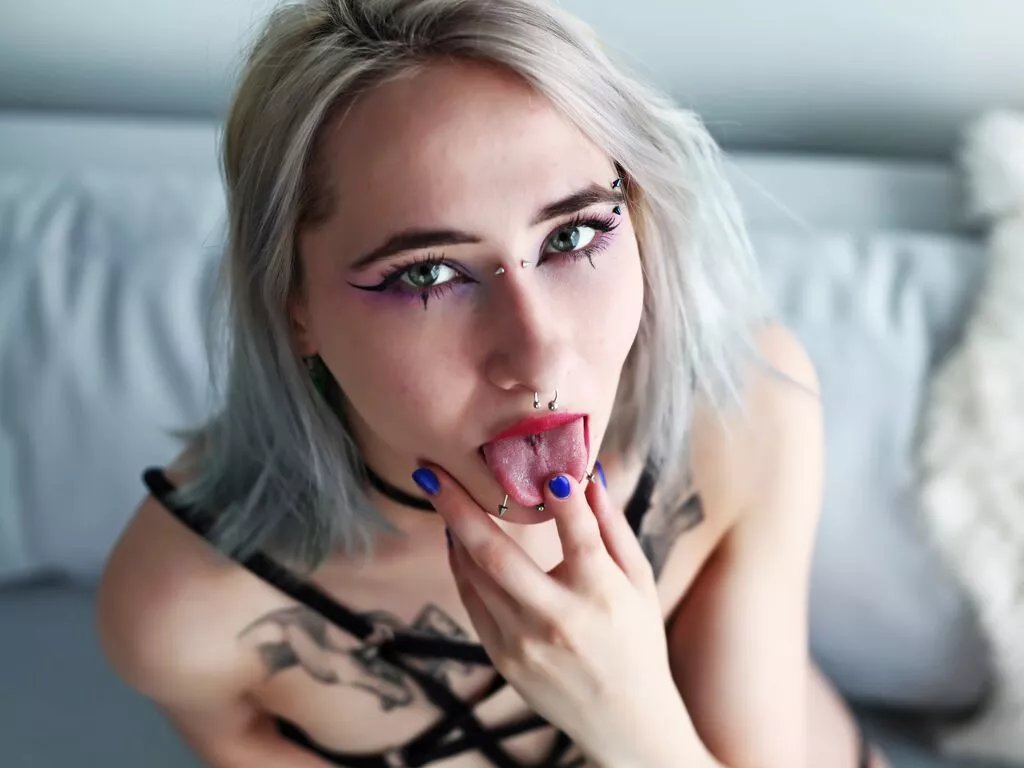 VikaCherry from LiveJasmin