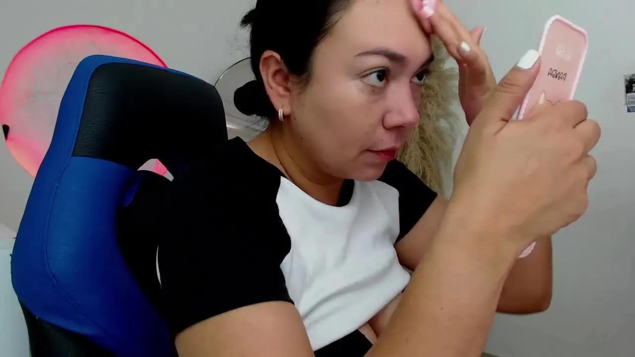 Aaliyah_cute from Streamray